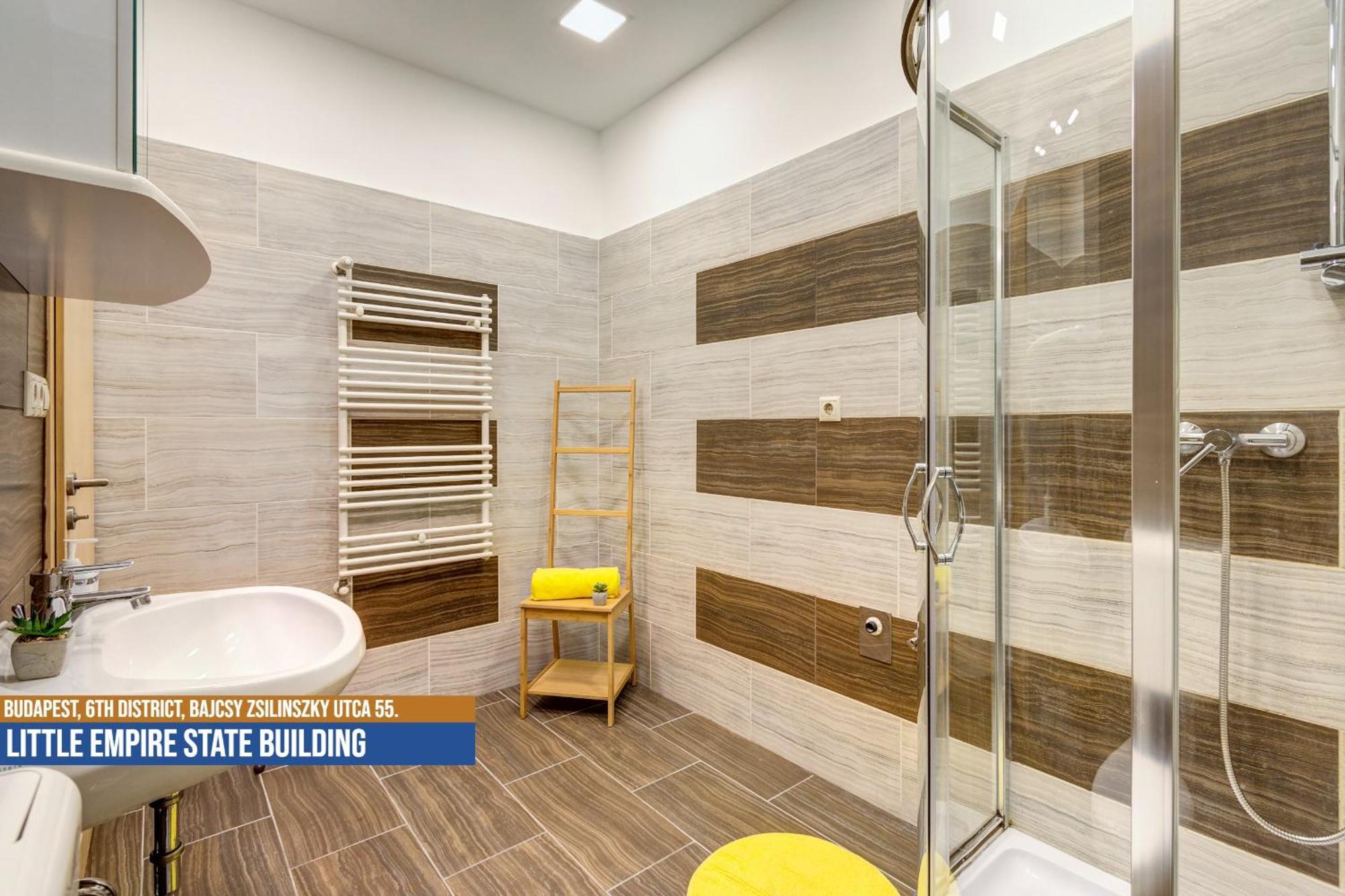 Little Americas Westend Residence Apartments بودابست المظهر الخارجي الصورة